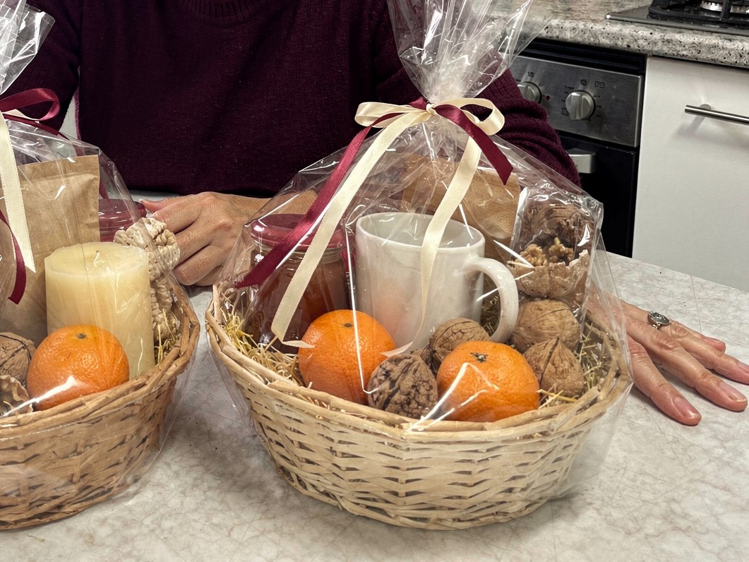 Sarah's hampers, step by step